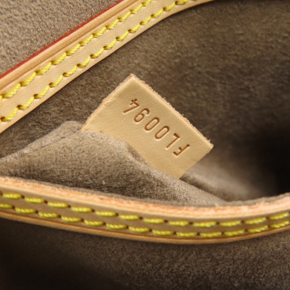 Louis Vuitton Alma PM Vintage Studded Spike Handbag Nume Leather Noir - Picture 13 of 13